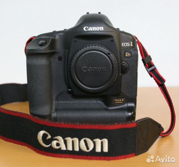 Canon EOS 1Ds Mark II