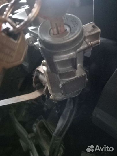 Замок зажигания Mitsubishi Rvr n23w