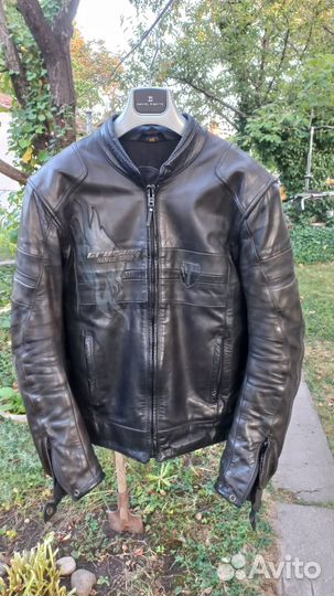 Продам кожаную мото-куртку Highway 1