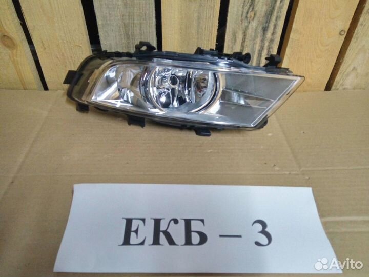 Передняя правая птф Шкода Суперб 2 с 2013г