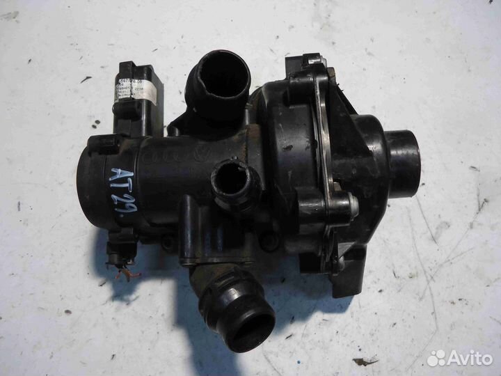Помпа Audi A4 2012