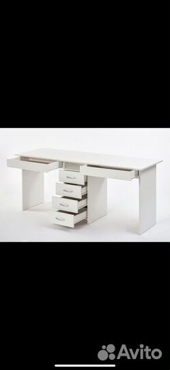 Детский письменный стол