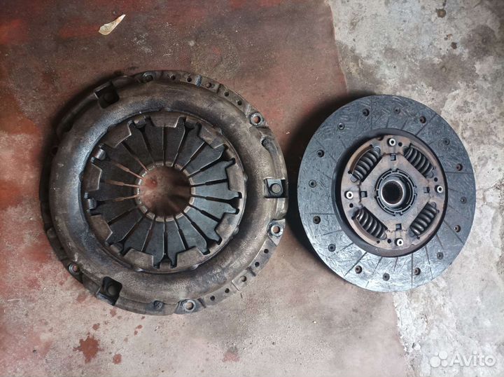 Ступица задняя ниссан жук