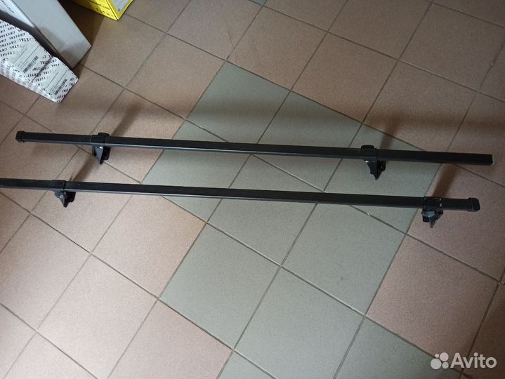 Багажник на крышу универсальный Mont Blanc