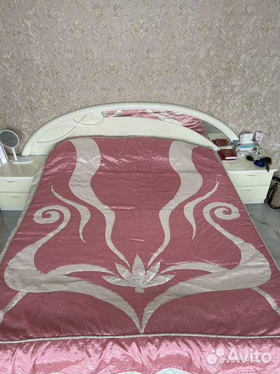Покрывало на 2 х спальную кровать 1,8 м на 2 м