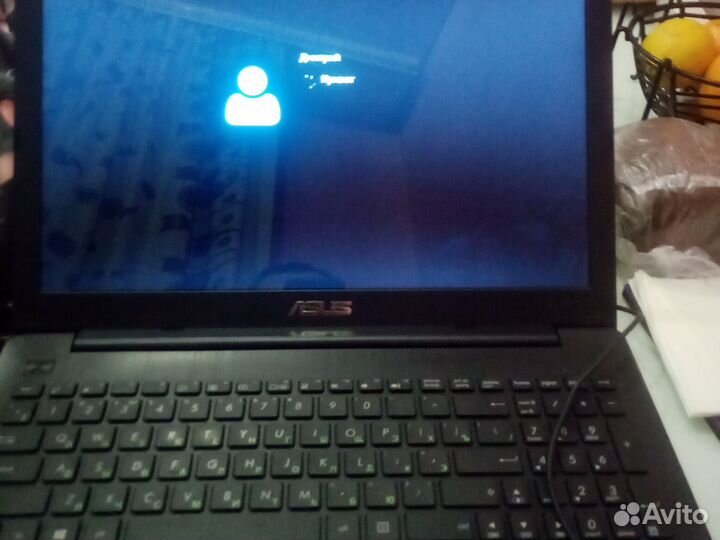 Ноутбук asus