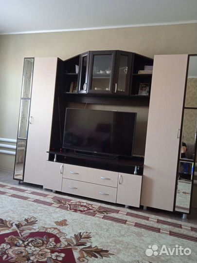 Стенка в гостиную