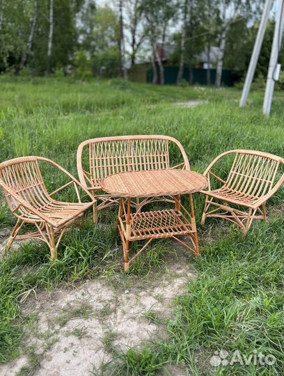 Комплект мебели из натуральной лозы
