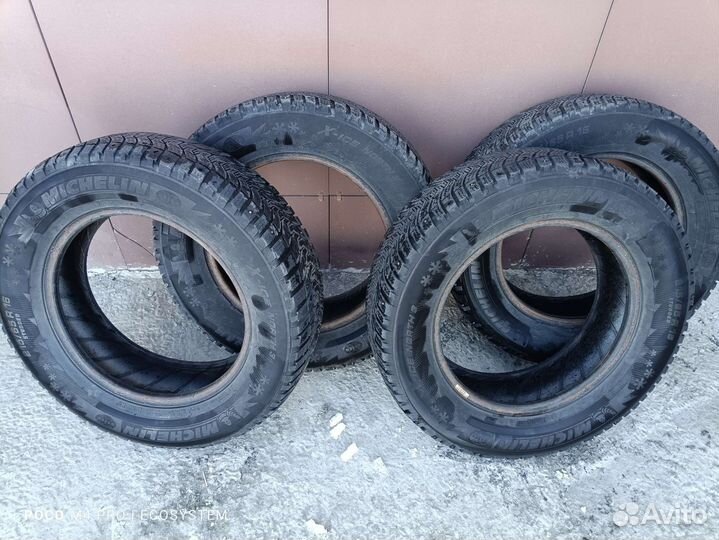 Michelin X-Ice North 3 215/65 R16