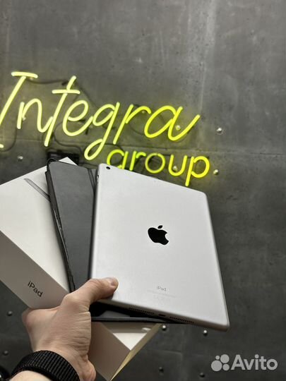 iPad 2018 32gb wifi 6th generation