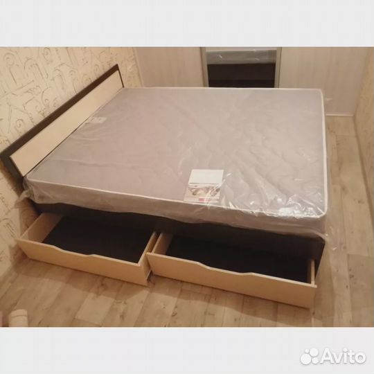 Кровать с ящиками 1600 новый