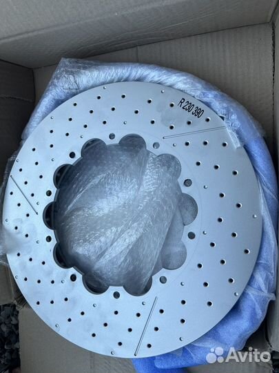 Тормозные диски на мл 164 амг 6.3