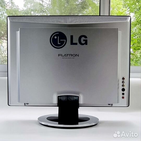 Телевизор-монитор LG Flatron L193ST на запчасти