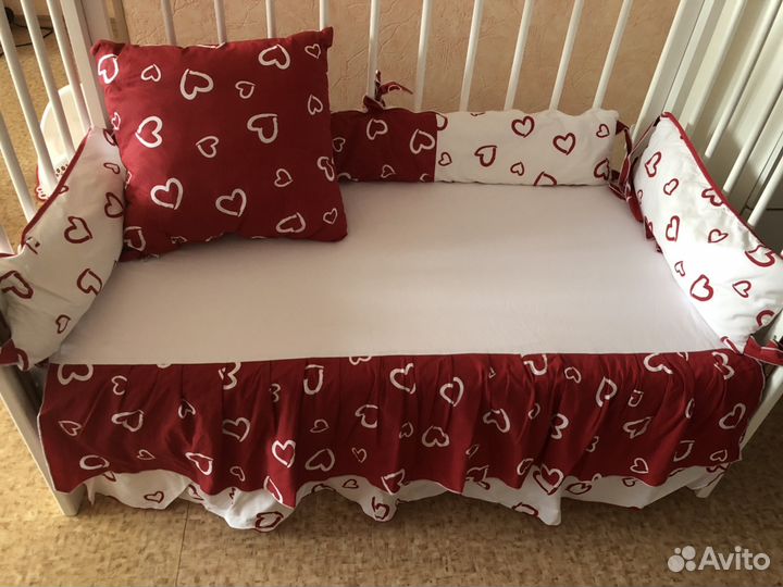 Бортики в кровать