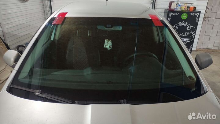 Лобовое стекло Skoda Octavia II A5 (2004-2013)