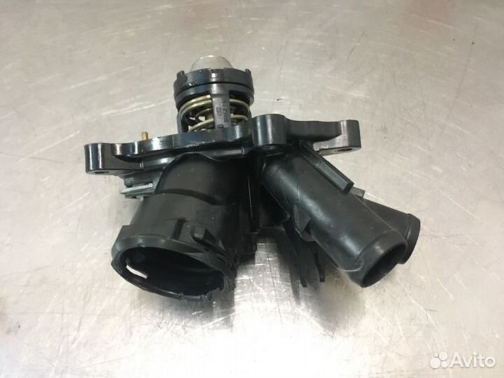 Термостат Mercedes E-Class W212 M271 1.8TI 2010