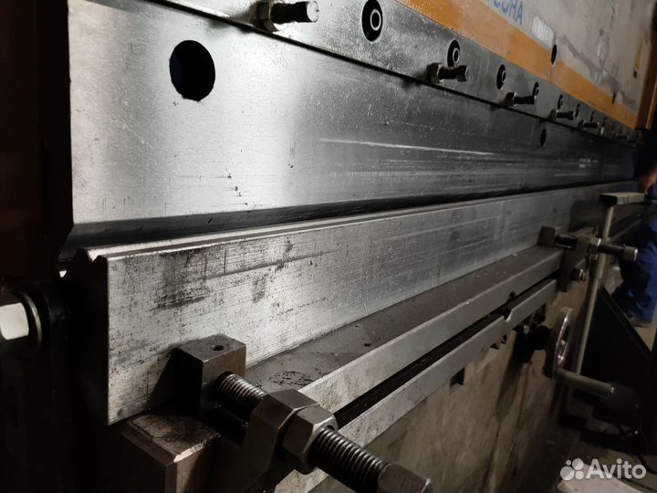 1430Б-02 Пресс листогибочный гидравлический