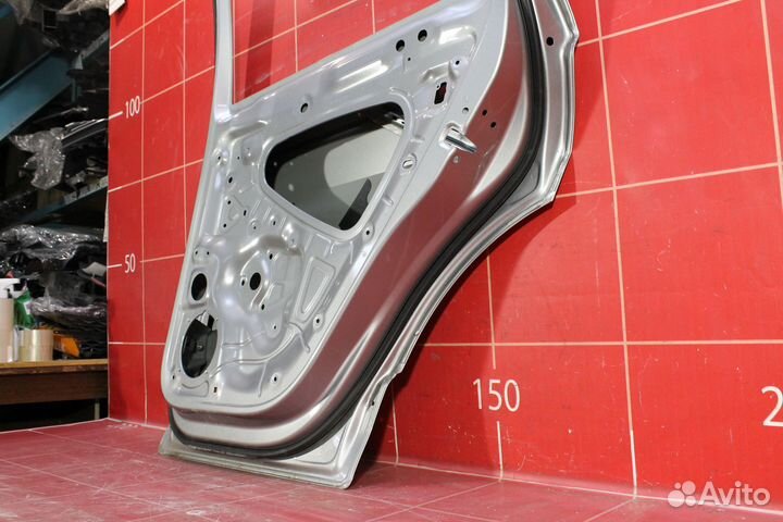 Дверь задняя правая Volkswagen Tiguan