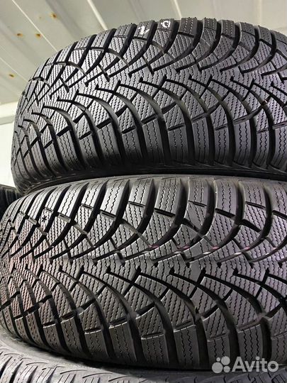 Goodyear UltraGrip 9 205/55 R16