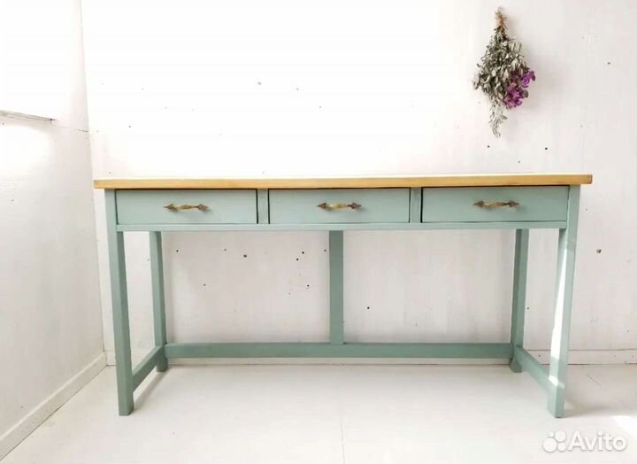 Туалетный столик, консольный стол, консоль