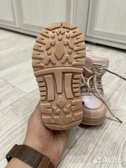 Ботинки зимние для девочки 23