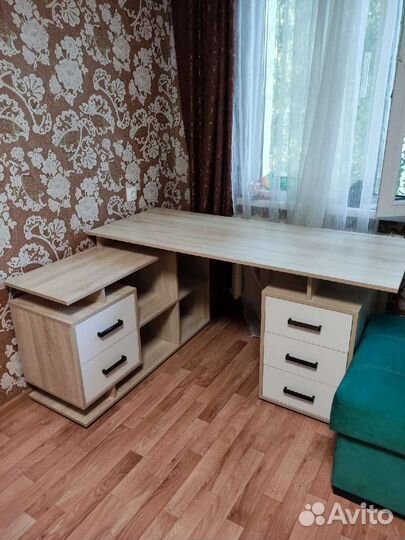 Компьютерный стол