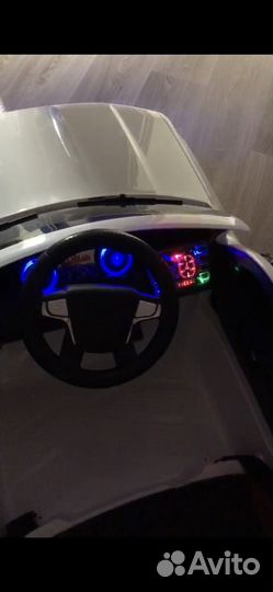 Детский электромобиль