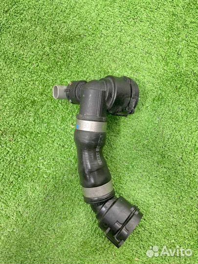 Патрубок системы охлаждения Mercedes-Benz