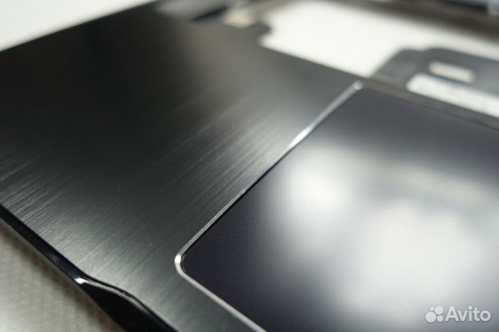 Топкейс новый для Lenovo Y580