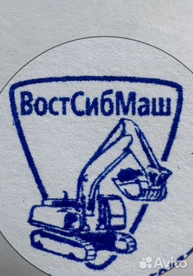 Водитель самосвала