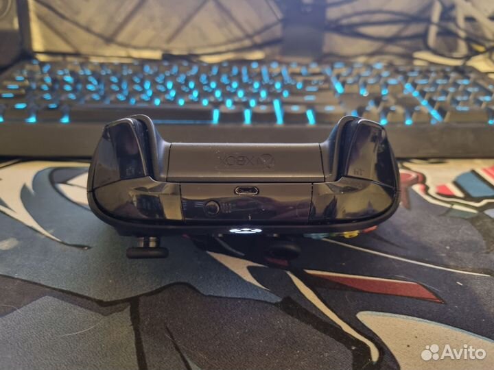 Геймпад Xbox ONE