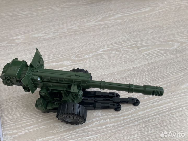 Пушка стреляет