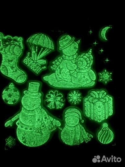 Наклейки светящиеся на окна