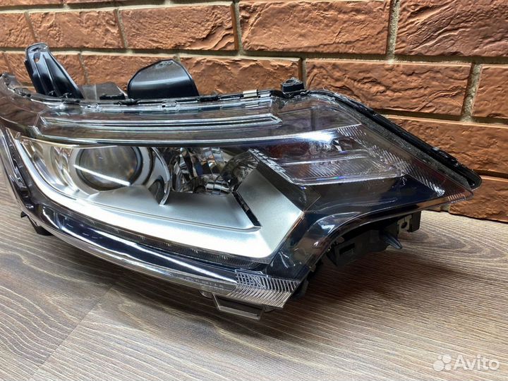 Фара правая Mitsubishi Outlander GF 2015-2018