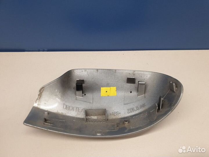 Накладка зеркала правого Renault Duster 2010