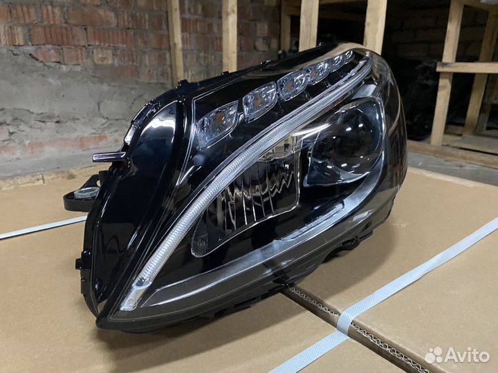 Фара Mercedes Левая W205 C-Class