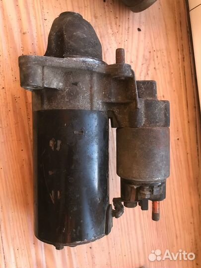 Стартер 1.8 л Фольксваген Пассат B5