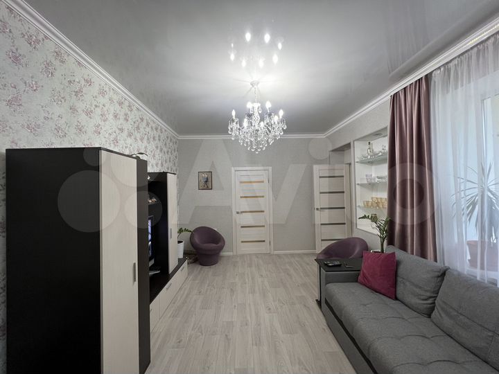 3-к. квартира, 52 м², 1/1 эт.