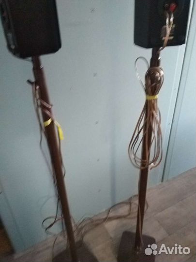 Стойки для акустики