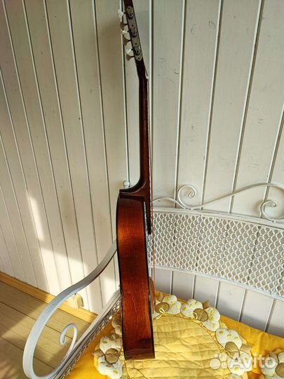 Акустическая гитара