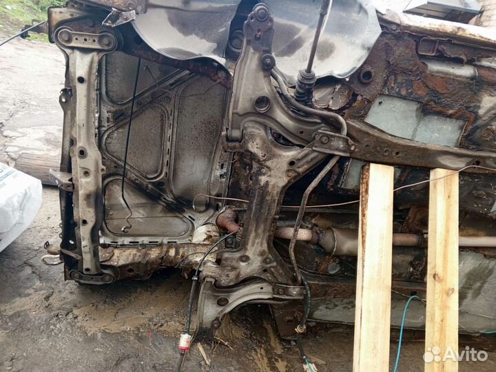 Передний подрамник в сборе vw Гольф Джетта 2 1987г