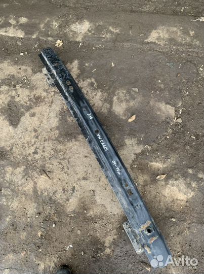 Усилитель заднего бампера volkswagen caddy