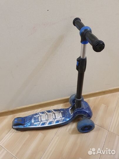Самокат детский трехколесный