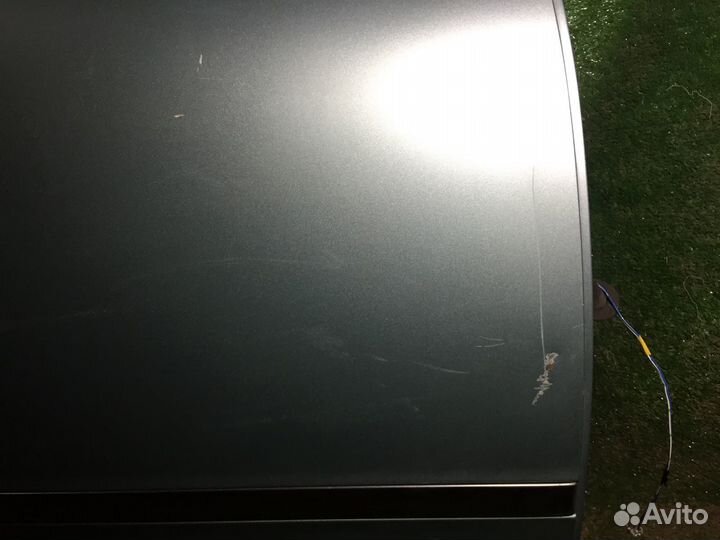 Дверь задняя правая Toyota Ipsum ACM21 Пустая