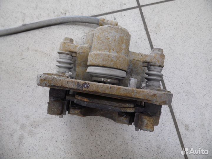 Суппорт тормозной заднийправый Chery Tiggo (T11) 2