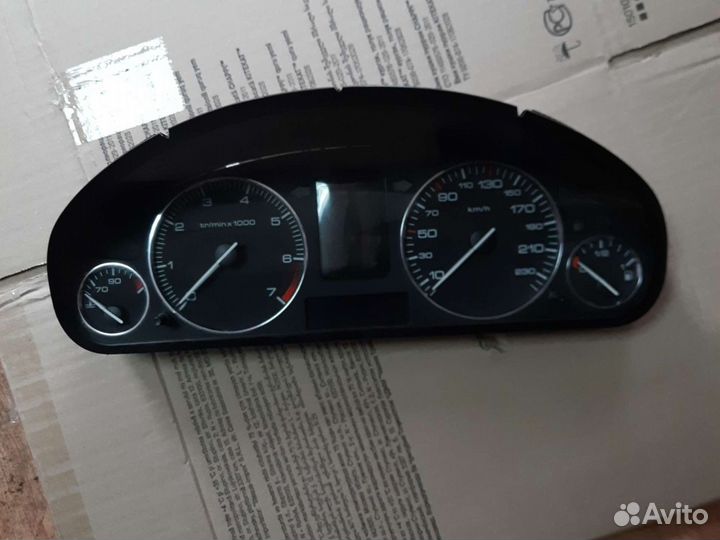 Панель приборов Peugeot 407
