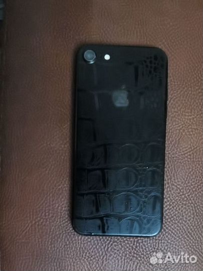 iPhone 7, 32 ГБ