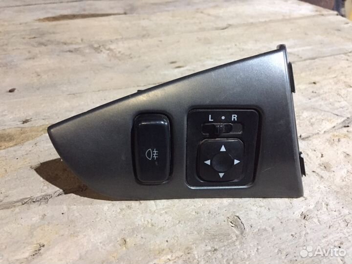 Накладка торпедо бу Митсубиси Лансер 9 Mitsubishi