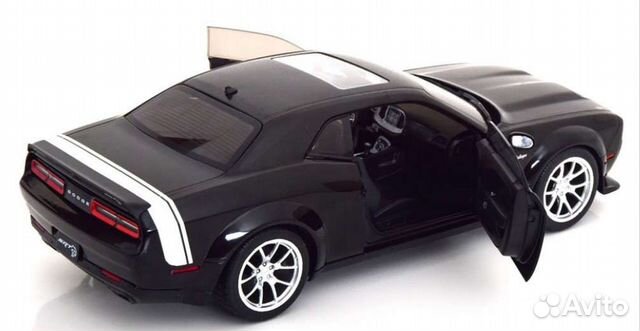 Challenger SRT Black Ghost 2020 Solido 1:18