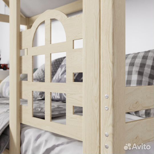 Кровать детская с крышей